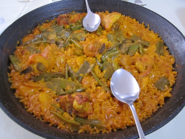 Receta de la paella valenciana auténtica